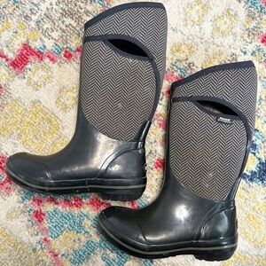 Bogs Plimsoll Herringbone Tall Rubber Rain Boots Womens Size 6 EU 37 Black Olive